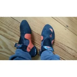 Shark 2.0 - Climbing Shoes -Alpine Trek Sale Store mad rock shark 20 kletterschuhe d20b66f205352daea17a57b89c2efa17 1